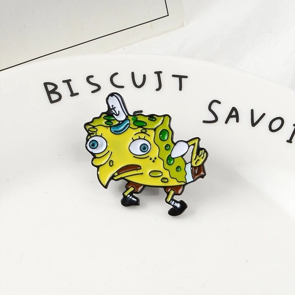 Jewelry - 🎉 Spongebob Squarepants Pin